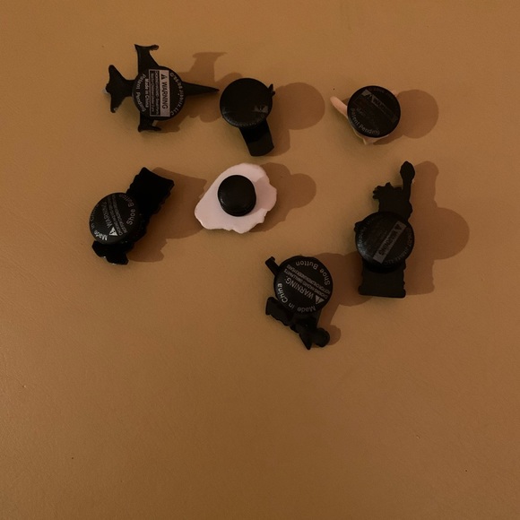 Crocs Jibbitz )5 each-Fun selection-Pre-owned - Picture 10 of 11